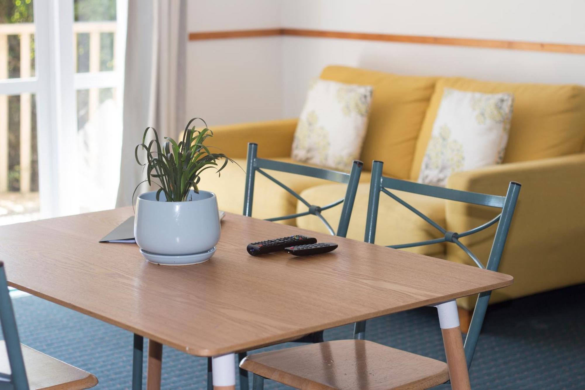 Aston Norwood Chalets Upper Hutt Bagian luar foto