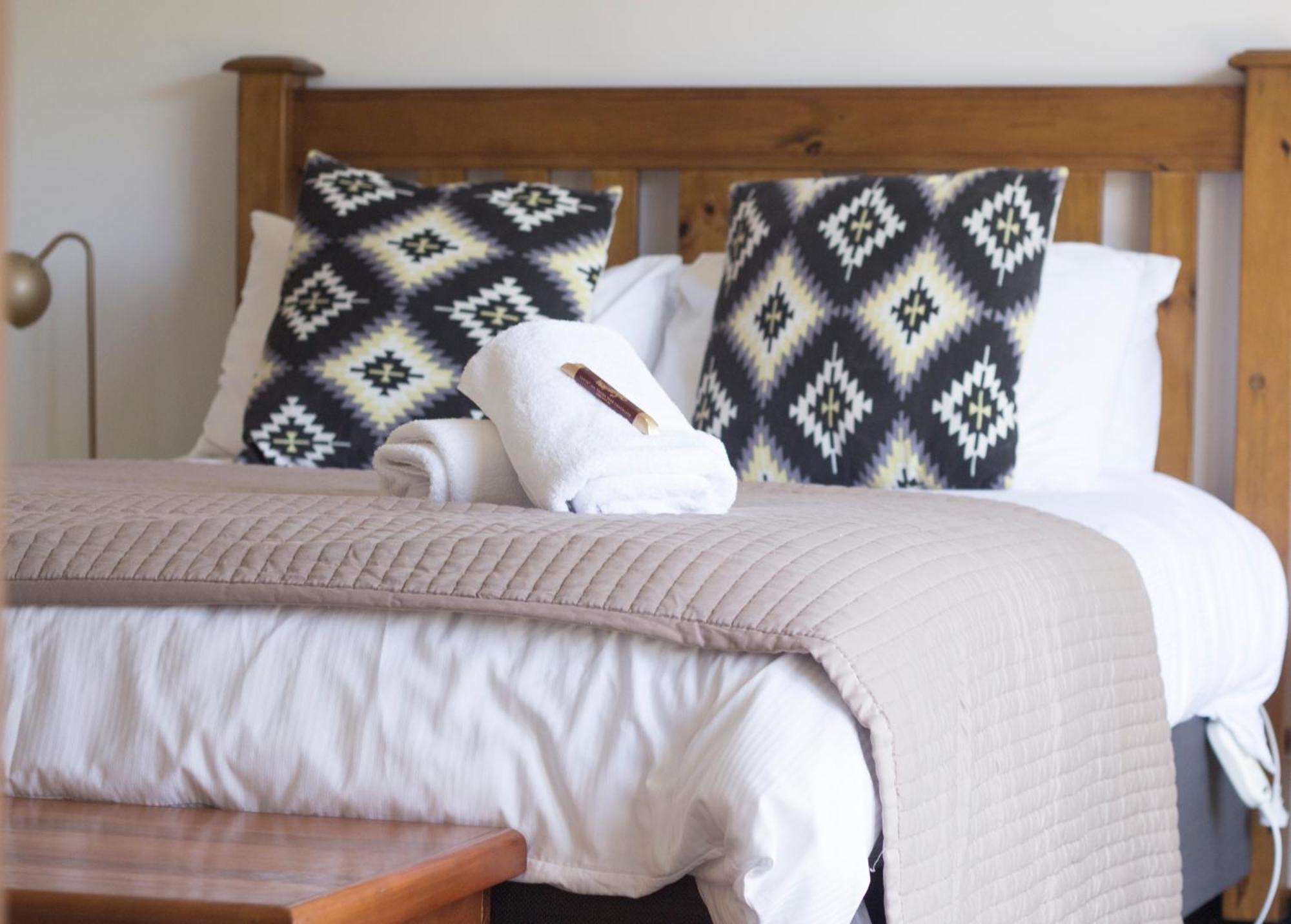 Aston Norwood Chalets Upper Hutt Bagian luar foto