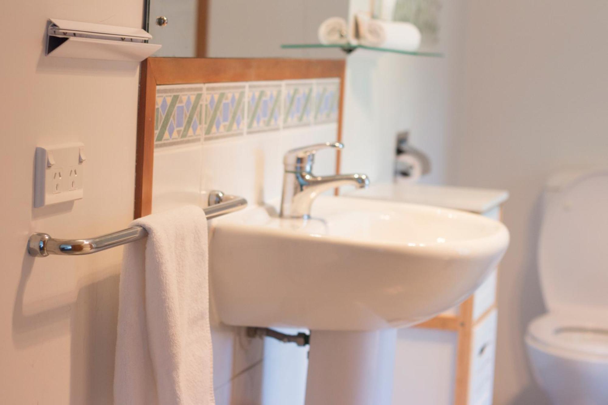 Aston Norwood Chalets Upper Hutt Bagian luar foto